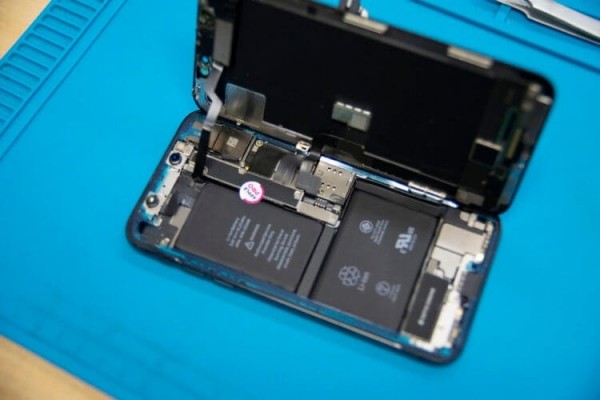 
Почему в iPhone появляется короткое замыкание и как это исправить 